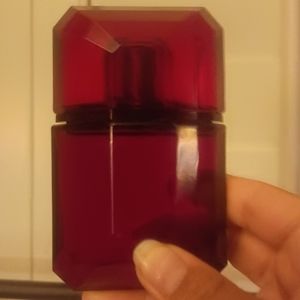 KKW Fragrance Kourtney Ruby